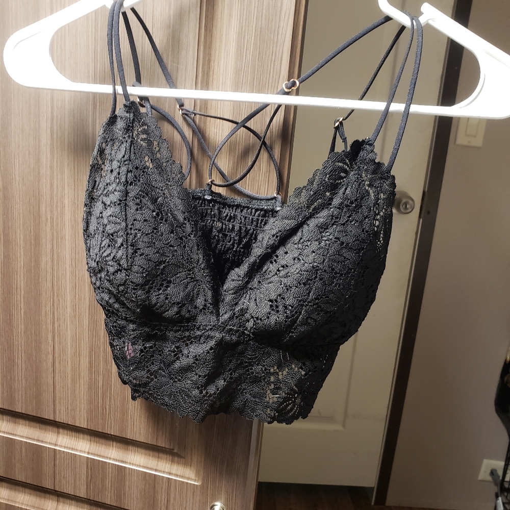 VS Pink Lace Crop Top